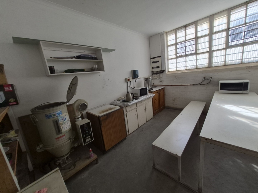 To Let Commercial Property for Rent in Gants Plaza Western Cape